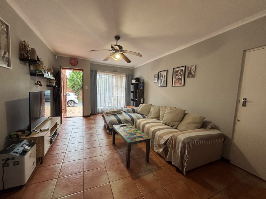 2 Bedroom Property for Sale in Rouxville Western Cape